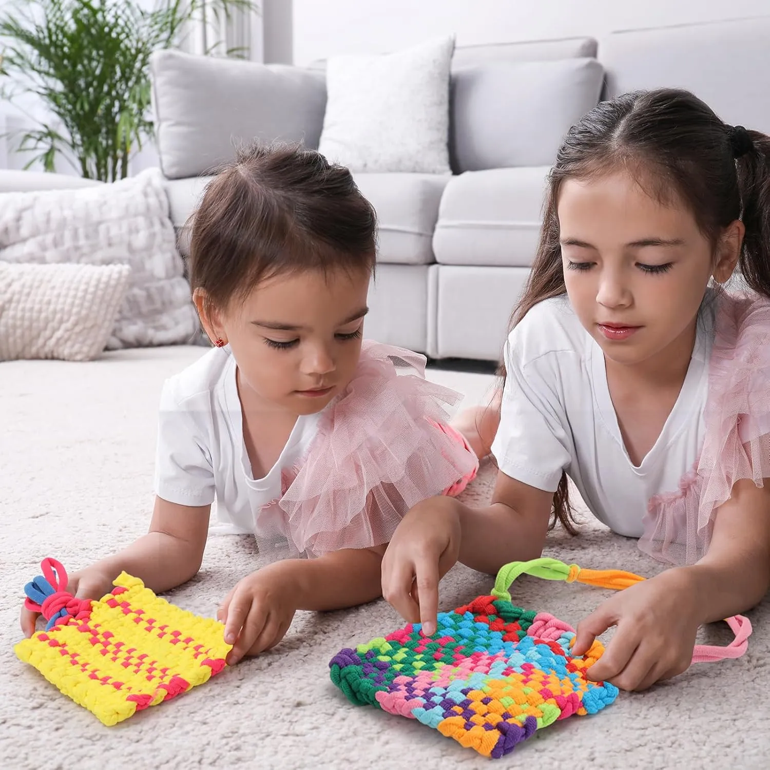 800 PCS Weaving Loom 10 Color Potholder Loops 7 inch Durable Nylon DIY Crafts Projects for Kids Adults Rainbow Knitting Loops Flexible Loom Kit Elastic Ideal Gifts for Girls Ages Crafts Supplies