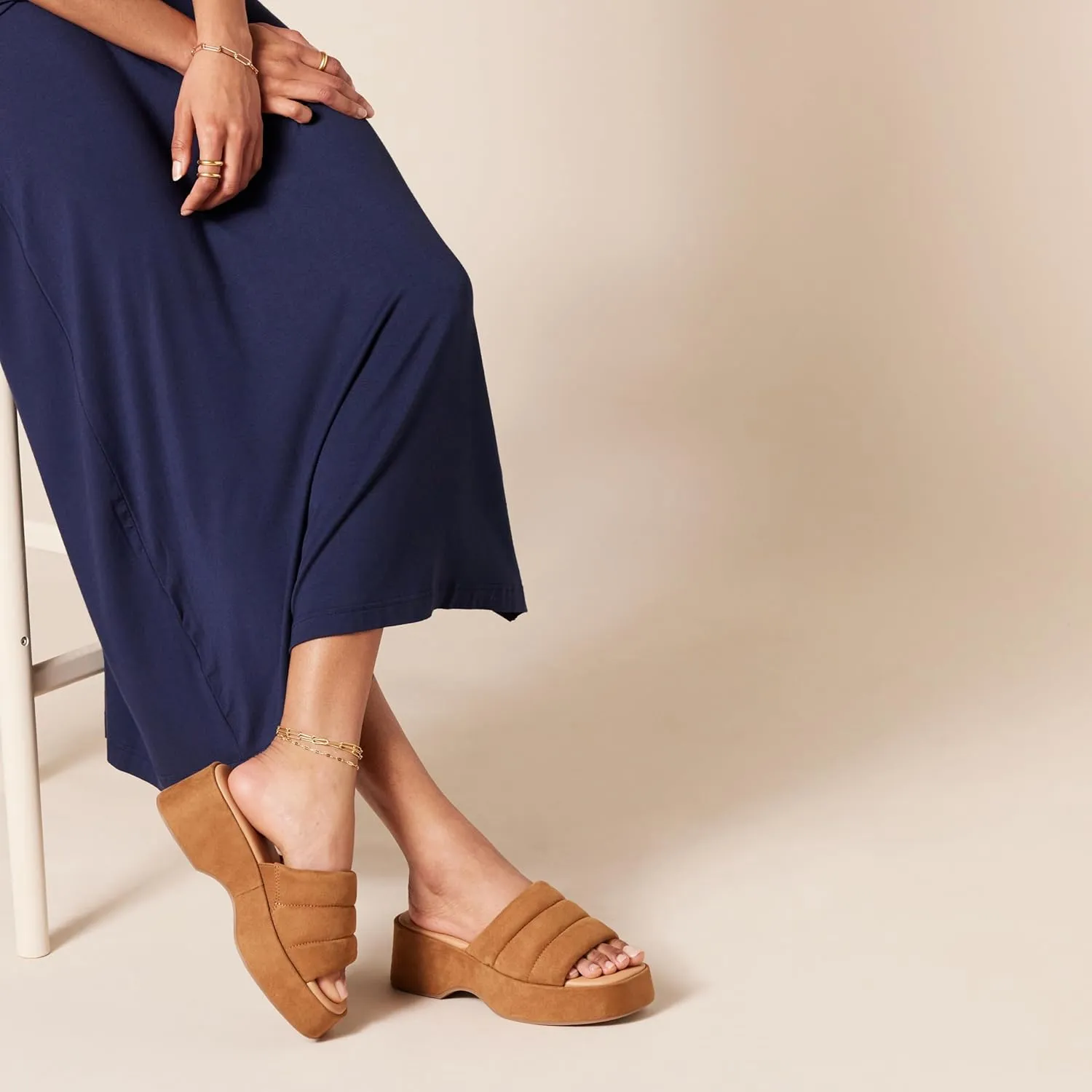 Amazon Essentials Women's Platform Slide On Sandal