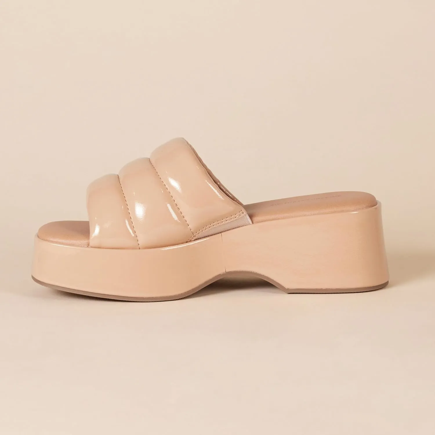 Amazon Essentials Women's Platform Slide On Sandal