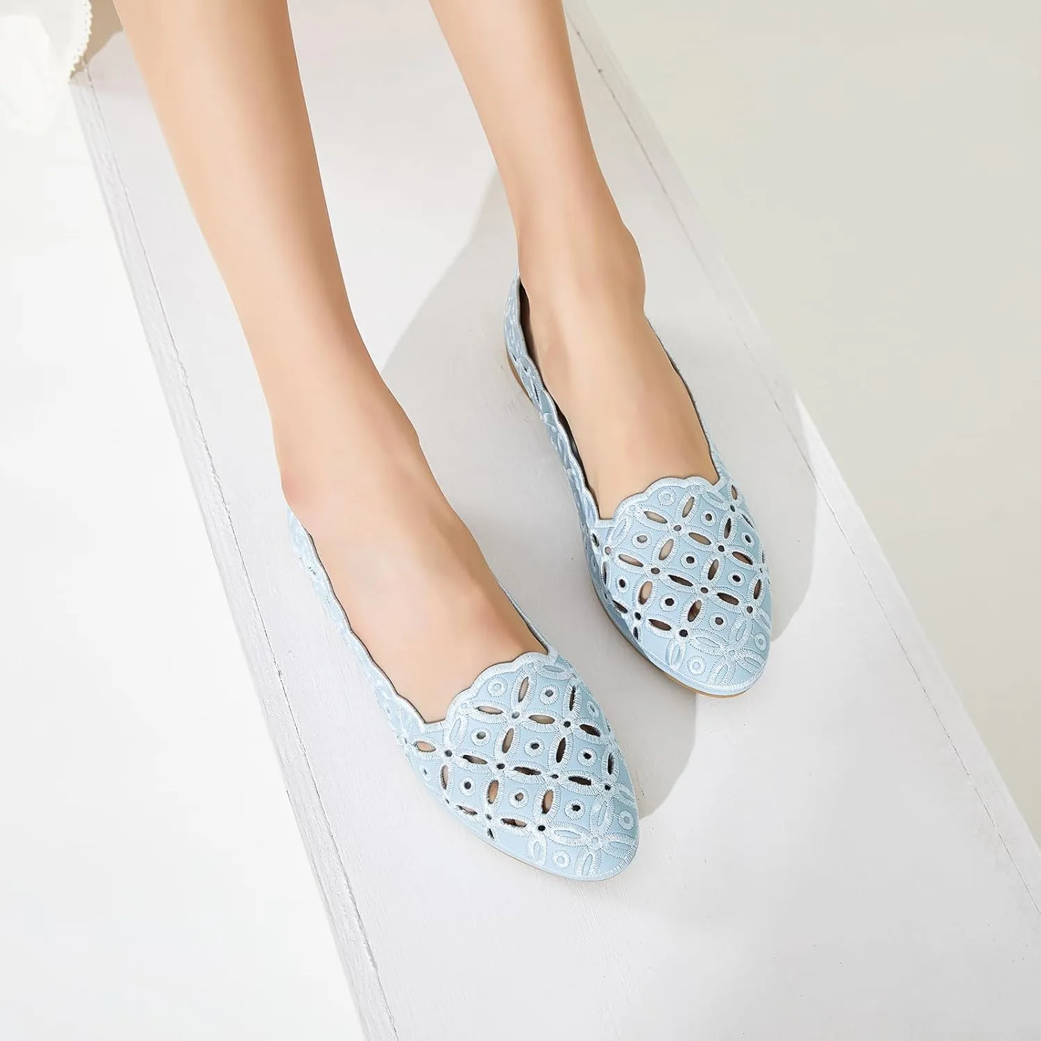 BABUDOG Womens Flats,Black and White Dress Flats with Flower Eyelets,Breathable Ballet Flats