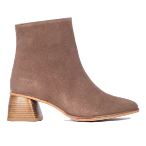 Boot with sculptural wooden heel