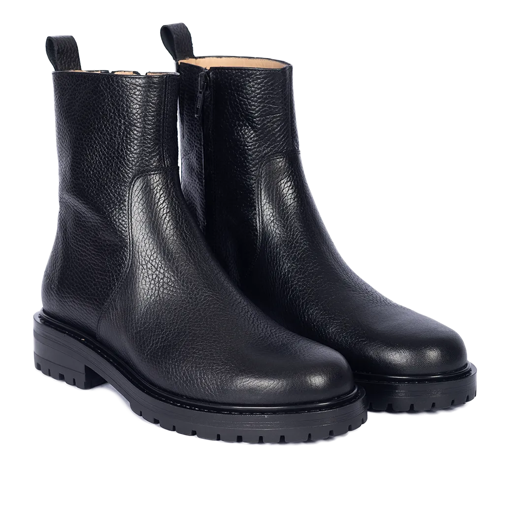 Chunky leather boot with zipper