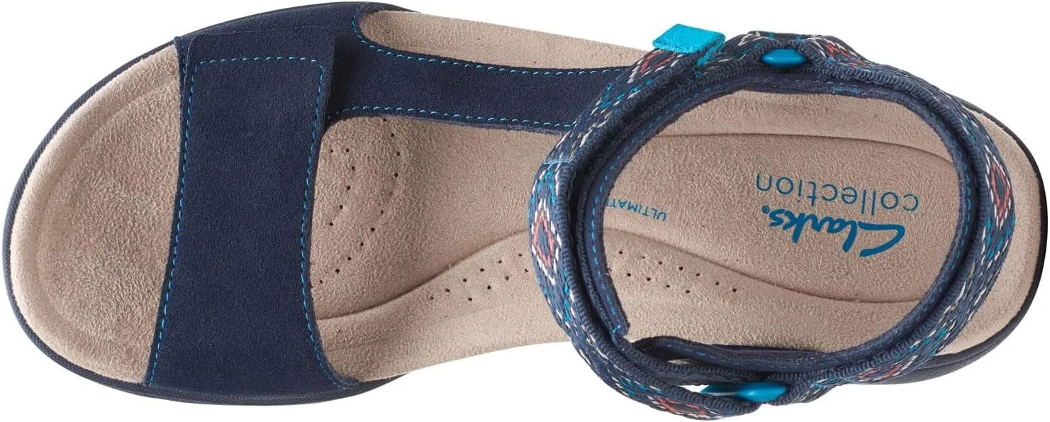Clarks Women's Amanda Step Flat Sandal