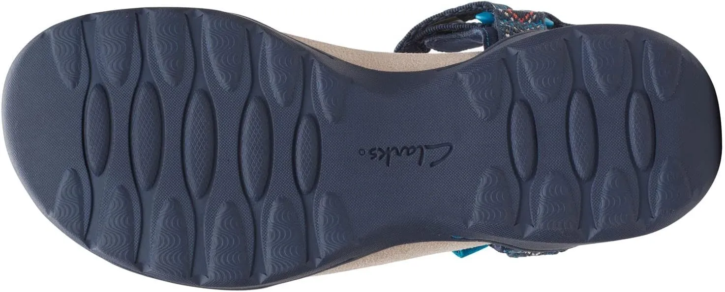 Clarks Women's Amanda Step Flat Sandal