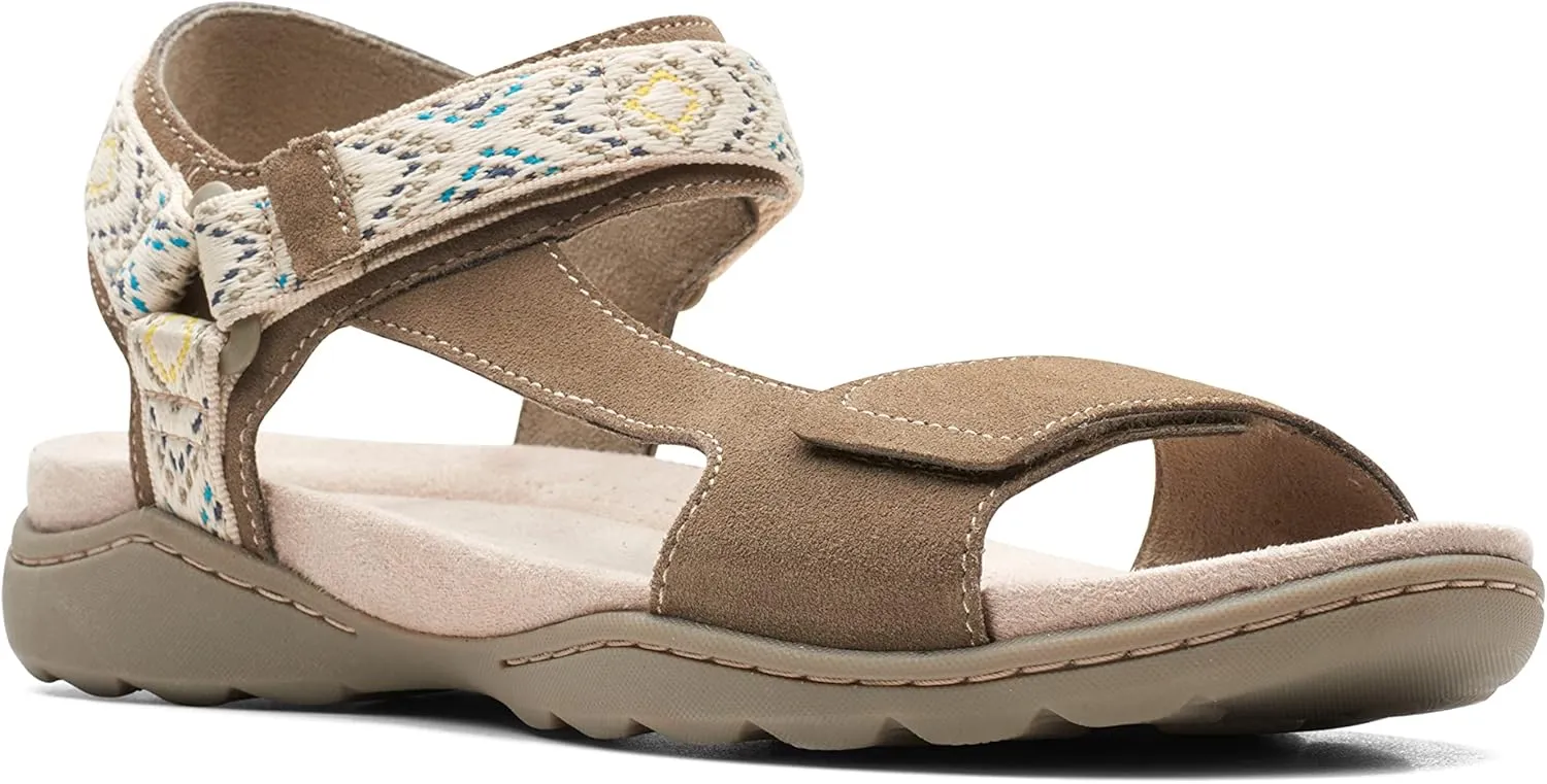 Clarks Women's Amanda Step Flat Sandal