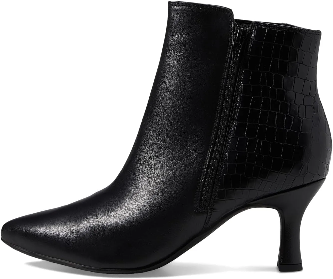 Clarks Women's Kataleyna Glow Ankle Boot