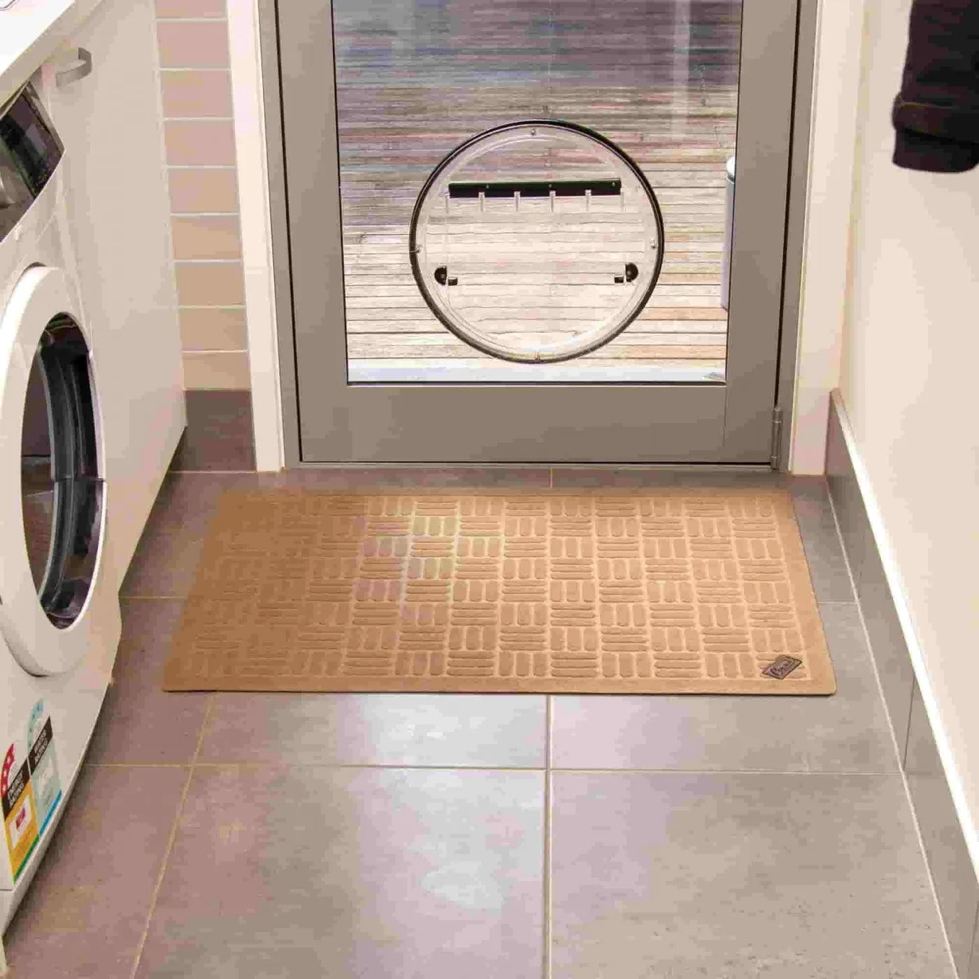 Conni anti-slip floor mat stepping stone