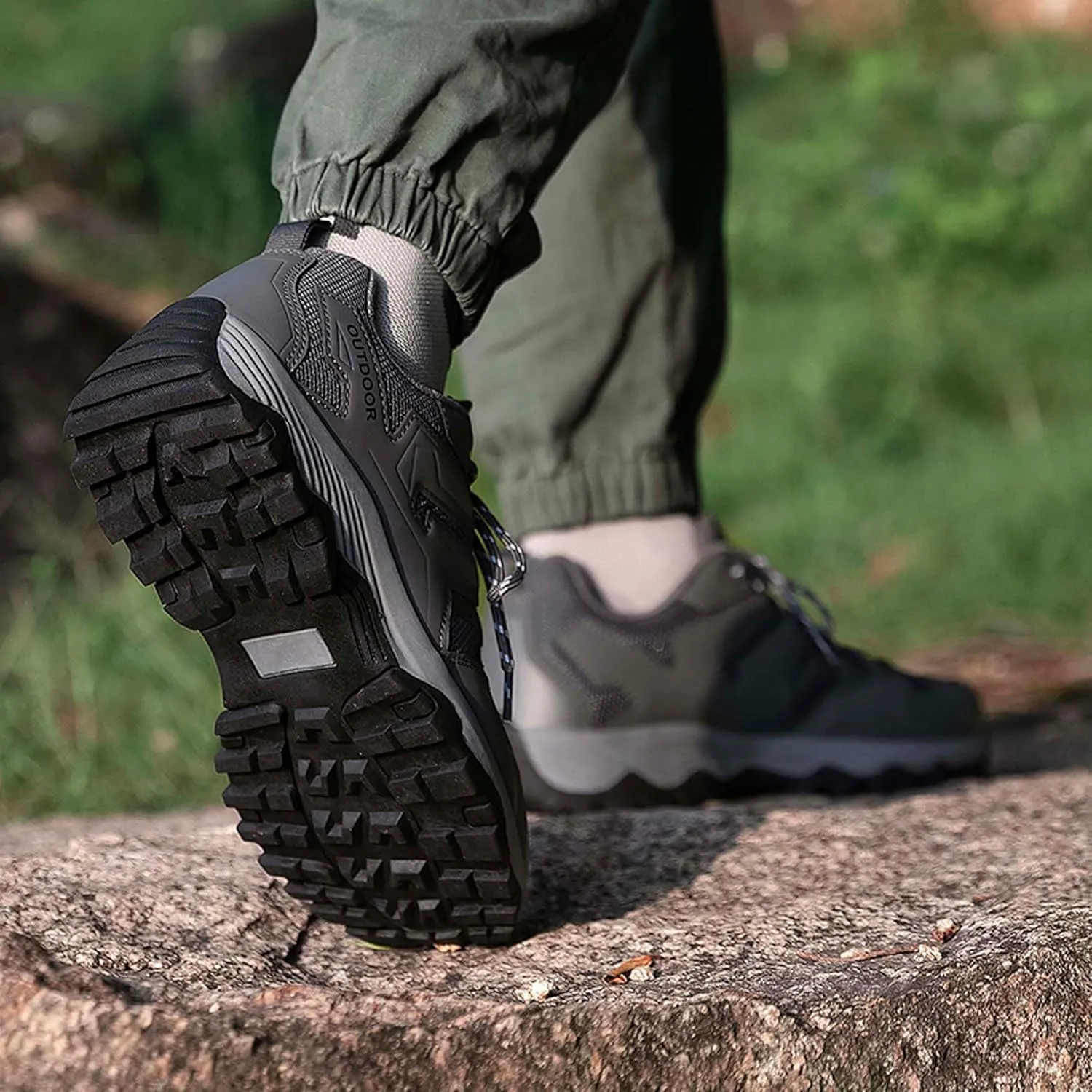 Couple Outdoor Mountaineering Boots, Muddy wading Plush Hiking Shoes, Rubber Sole Breathable Mesh Ankle Shoes, Casual and Fashionable Travel Boots, Anti Slip Sports Shoes