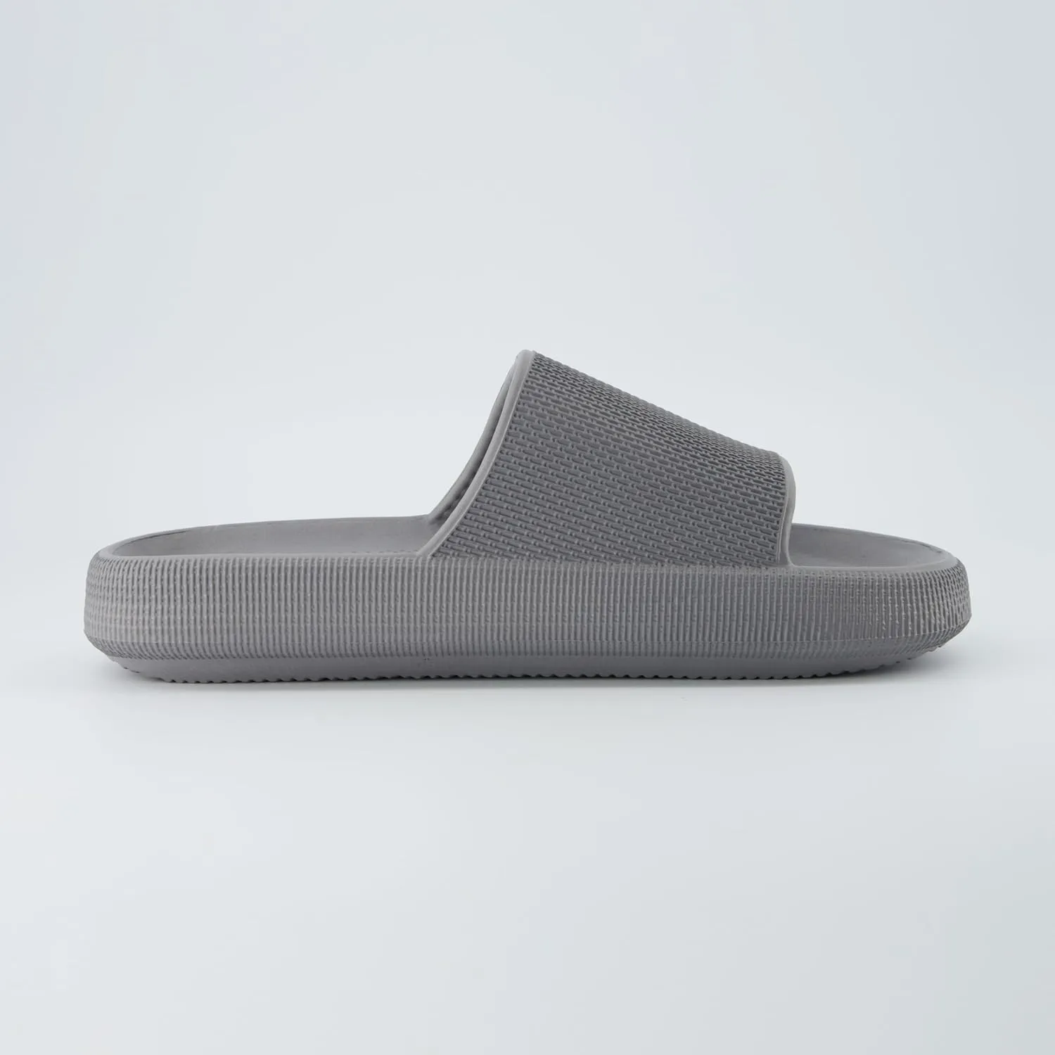 CUSHIONAIRE Men's Feather cloud recovery pool slide with  Comfort