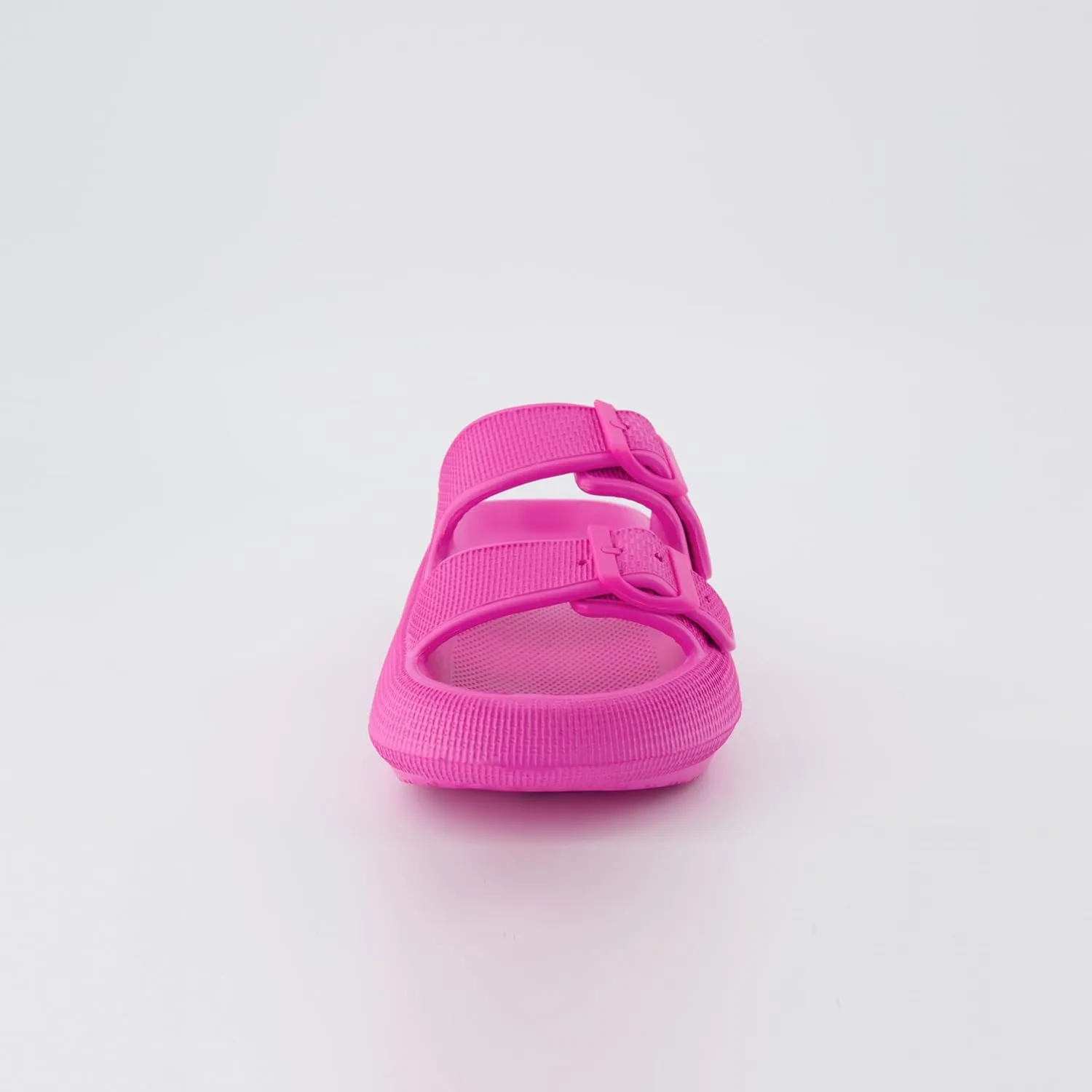 CUSHIONAIRE Women's Fame recovery cloud slide with  Comfort