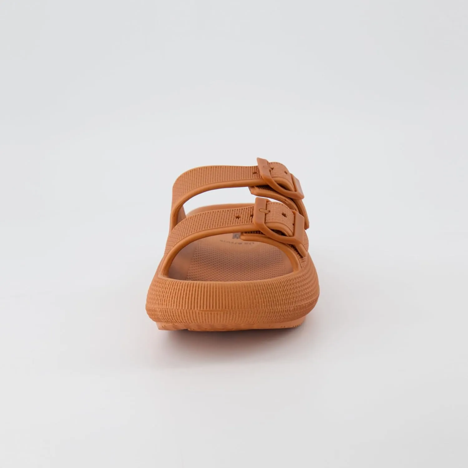 CUSHIONAIRE Women's Fame recovery cloud slide with  Comfort