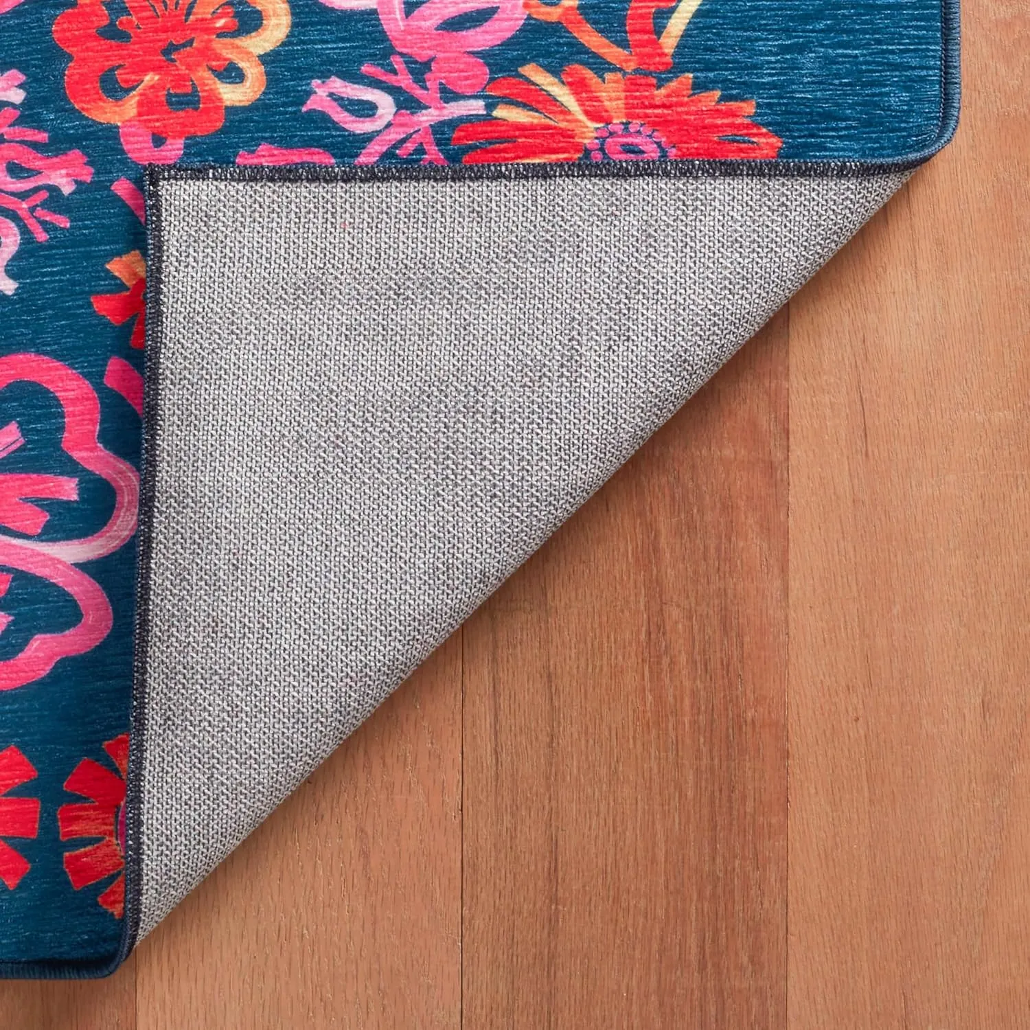 Dash & Albert x Frances Valentine Graphic Gerbera Fuchsia Machine Washable Rug, 5 X 8 Feet, Multi Floral Pattern