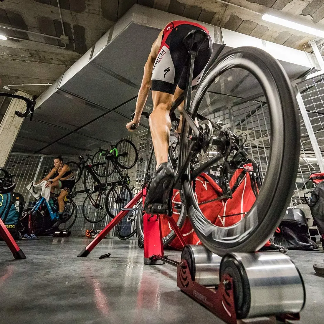 FEEDBACK SPORTS | Omnium Lightweight and Portable Bike Trainer | for 16” to 29” Wheels | Travel Bag Included