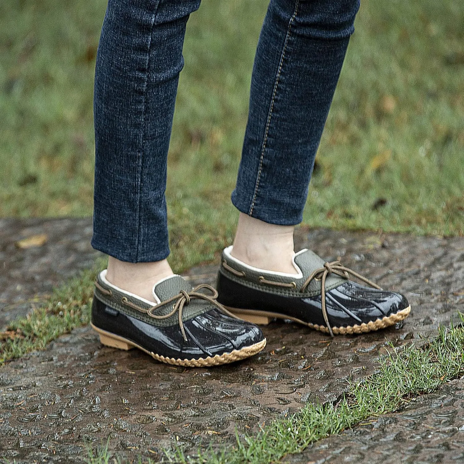GAWBAW Flat Duck Shoes for Women - Slip On Waterproof Winter Ankle Rain Boots Short Garden Shoes