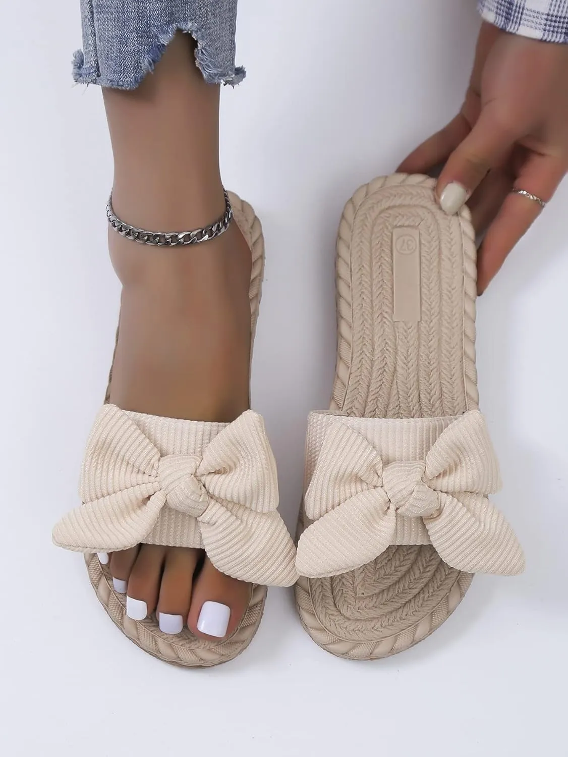 GORGLITTER Women's Bow Flat Sandals Straw Open Toe Dressy Boho Summer Beach Sandals