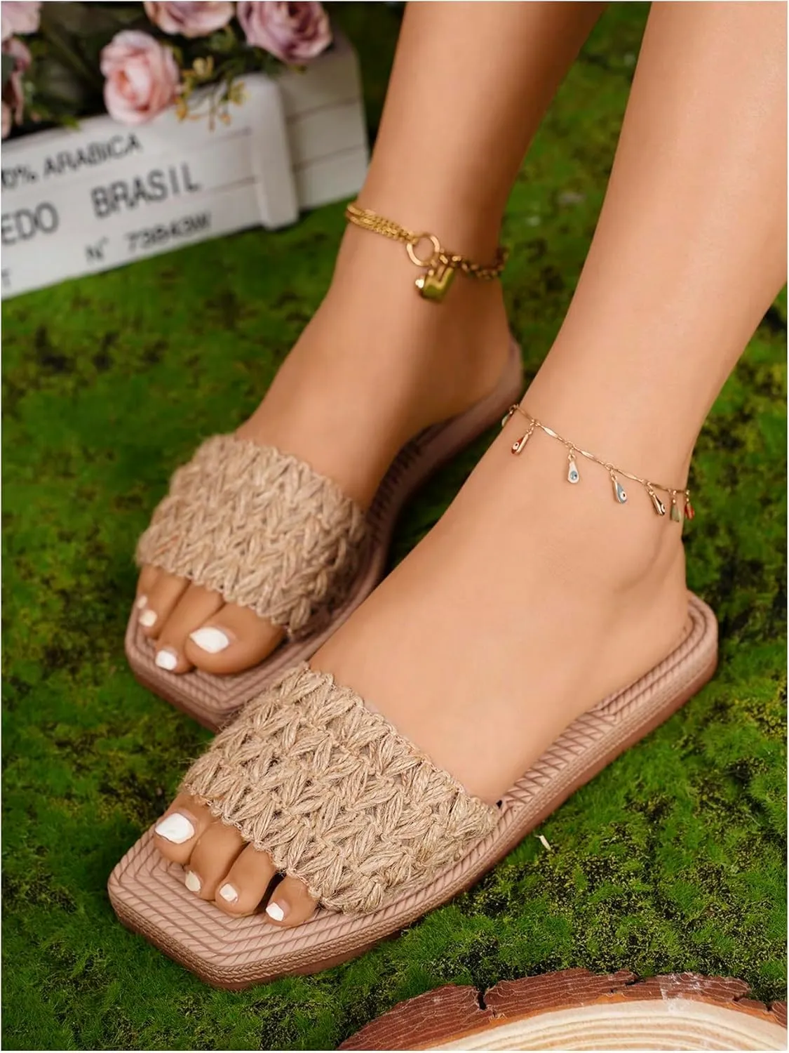 GORGLITTER Women's Braided Straw Slide Sandals Square Open Toe Lightweight Vacation Flats
