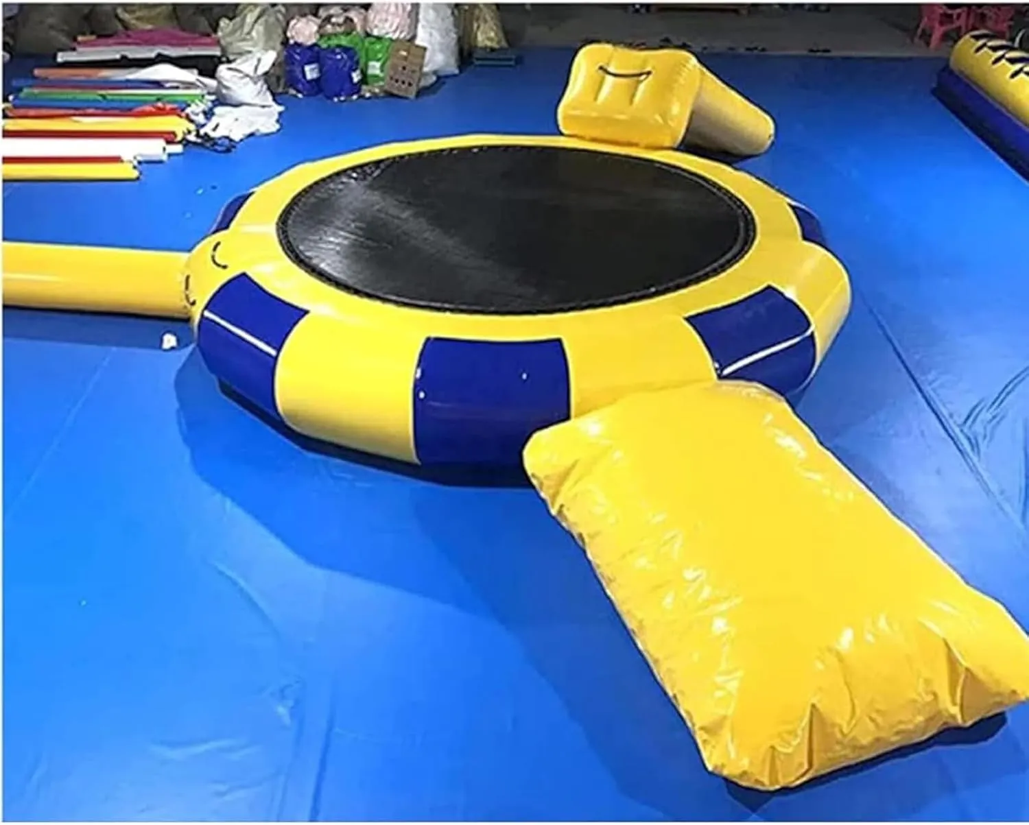 Inflatable Water Lake Trampoline, Inflatable Bounce Swimming Platform with Slide Tube and Diving Pillow Bag, Water Park Water Floating Toys for Adults and Kids