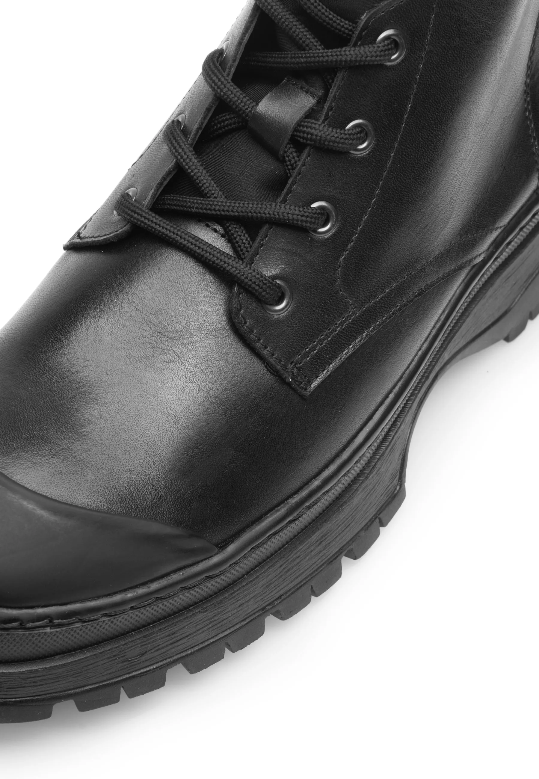 Jervis Black Leather