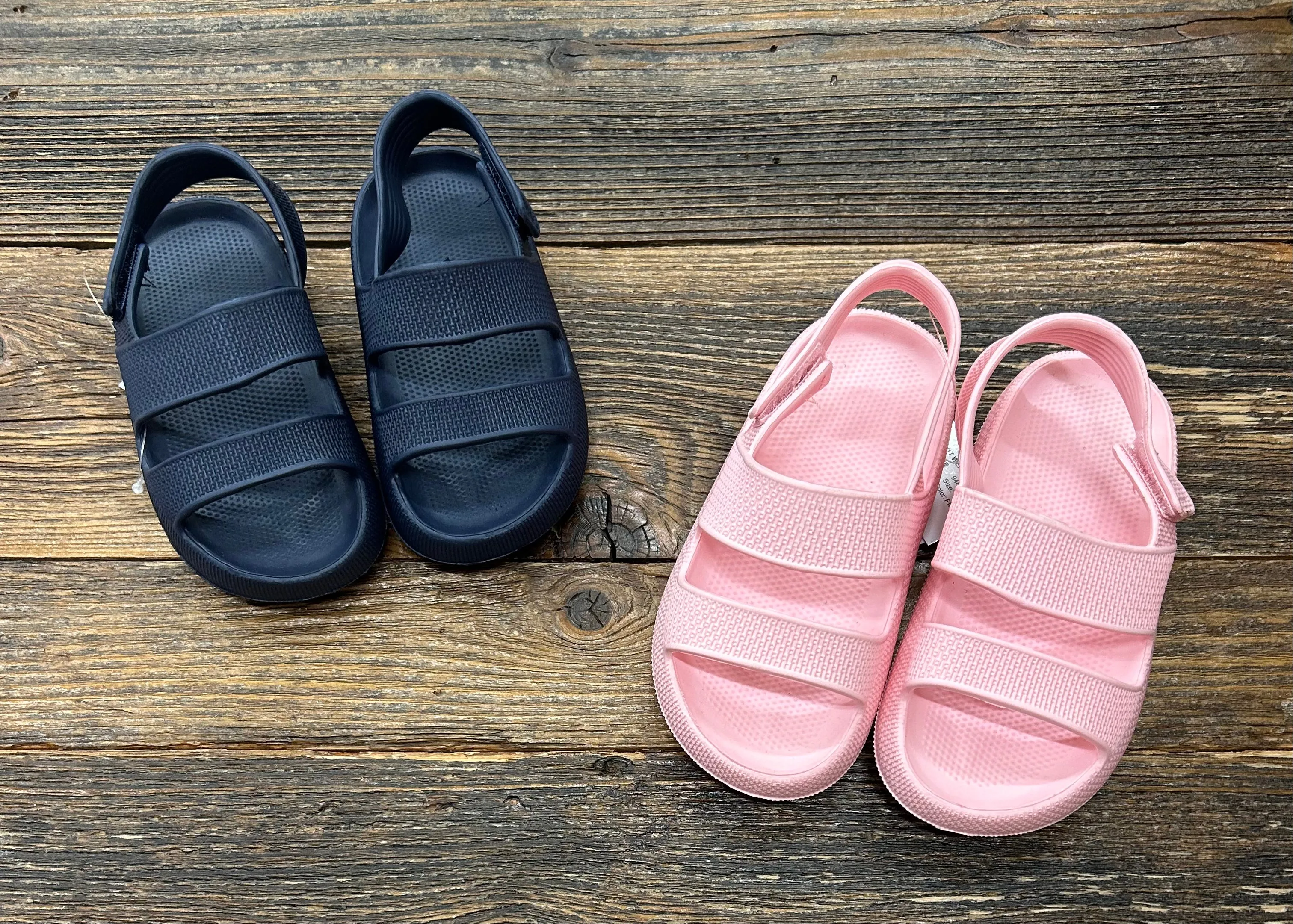 Josmo Lightweight Slide Sandals