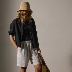 Lightweight Linen Bermuda Short - White