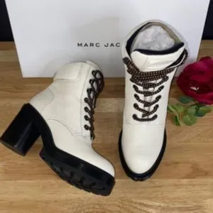Marc Jacobs White Leather Crosby Leather Block Heel Hiking Boots 10