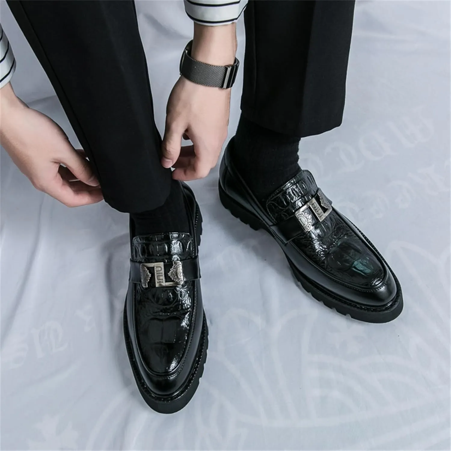 Mens Crocodile Pattern Leather Slip-On Dress Loafers Classical Casual Log Sole Non Slip Platform Penny Shoe for Formal Business Wedding
