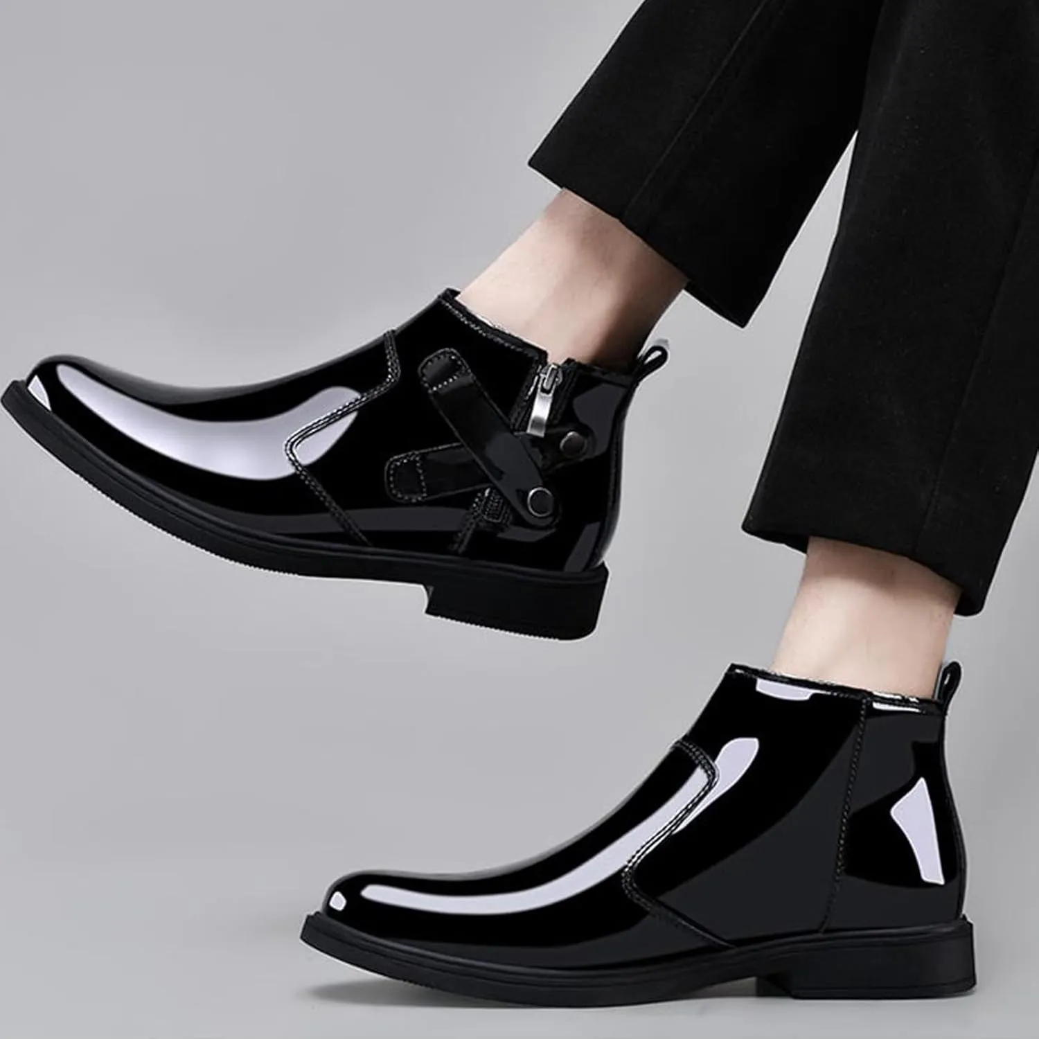 Men's Patent Leather Chunky Heel Chelsea Boots with Side Zipper Retro Round Head Square Texture Warm Plush Lining Business Formal Short Boots