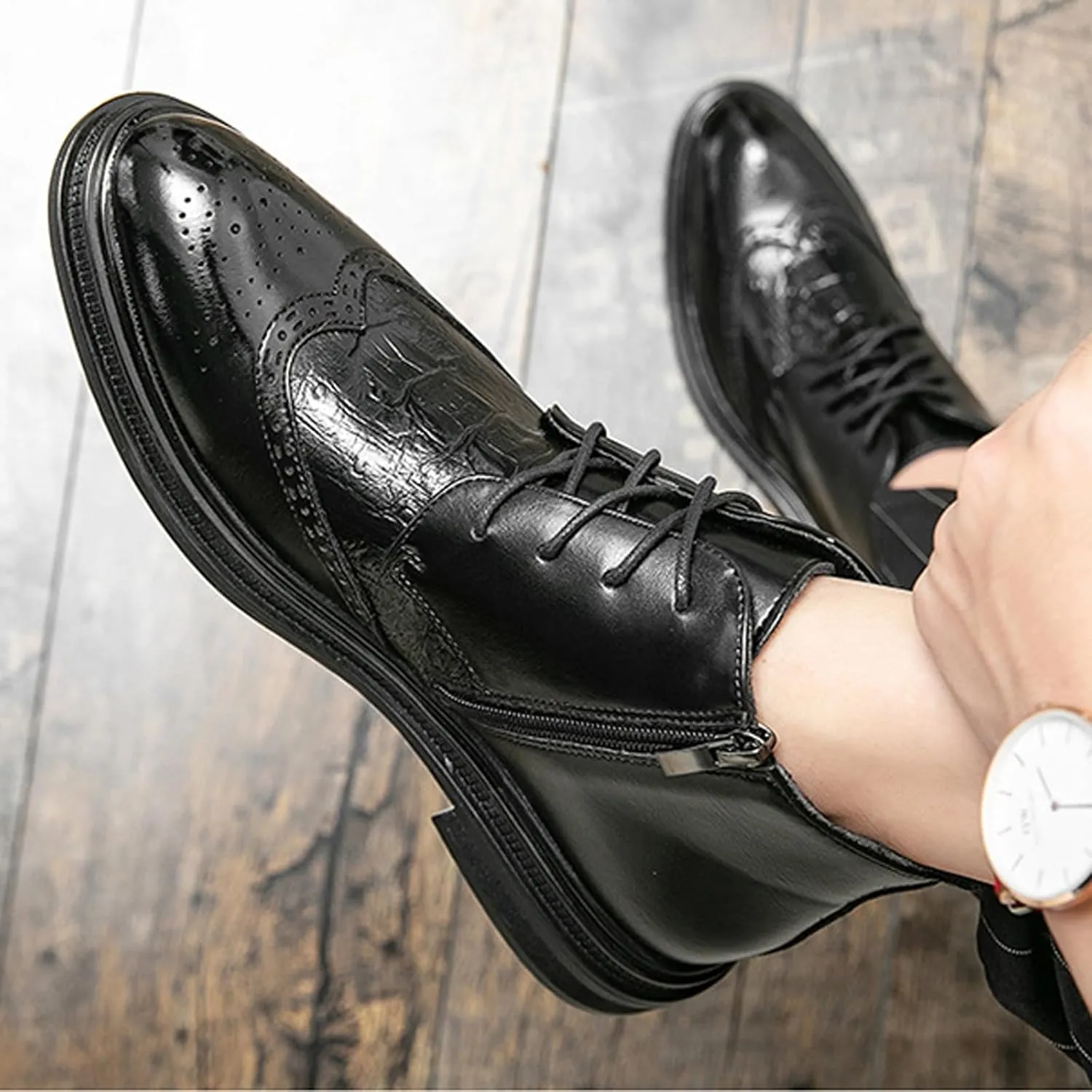 Men's Patent Leather Wing Tip Brogues Dress Oxfords Ankle Boots Retro lace up Platform Pointed Toe Non-Slip Carved Chukka Formal Business Boots
