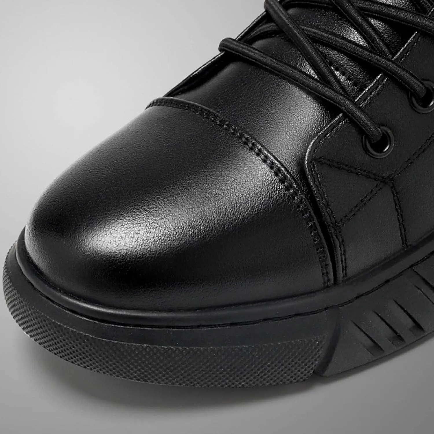 Men's Trendy Solid Color Ankle Boots Thick Sole Heightening High Top Boots Lace Up Non Slip Chukka Side Winter Shoes Men
