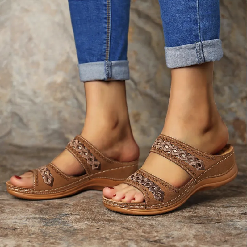 Nanccy Non-slip Lightweight Soft Sole Casual Slippers