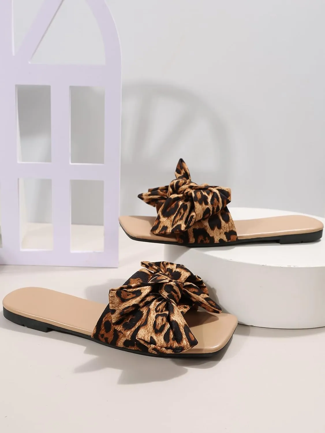 OYOANGLE Women's Leopard Print Bow Decor Slide Sandals Flat Sandals Vacation Colorblock Open Toe Slip on Slide Sandal
