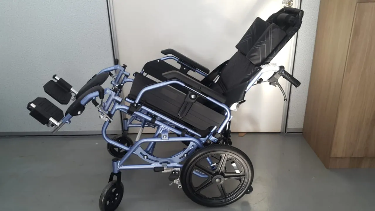 Reclining and Tilt in Space Aluminum Lightweight Wheelchair