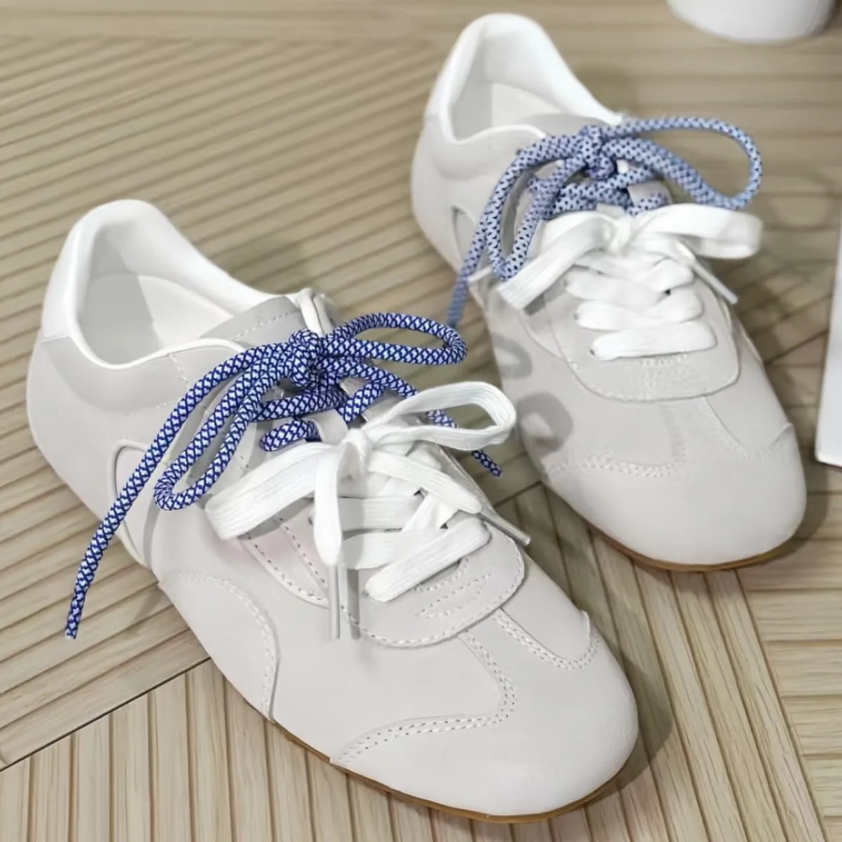 Retro Genuine Leather and Suede Patchwork Design All-Match Lace-up Sneakers for Women Round Toe German Army Trainer Flats Shoes Lightweight Sporty Casual