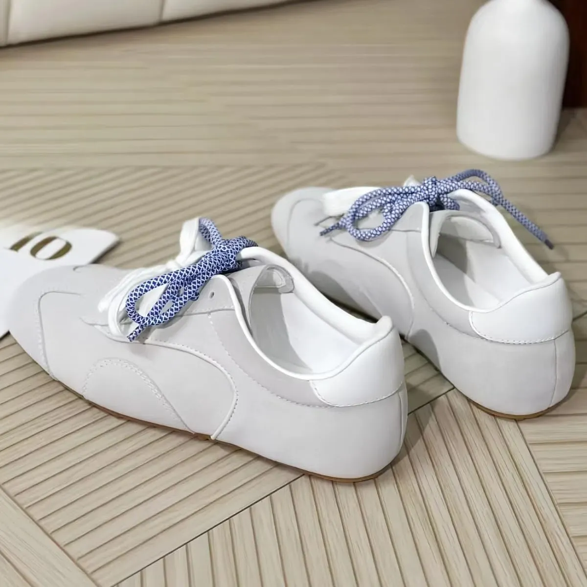 Retro Genuine Leather and Suede Patchwork Design All-Match Lace-up Sneakers for Women Round Toe German Army Trainer Flats Shoes Lightweight Sporty Casual