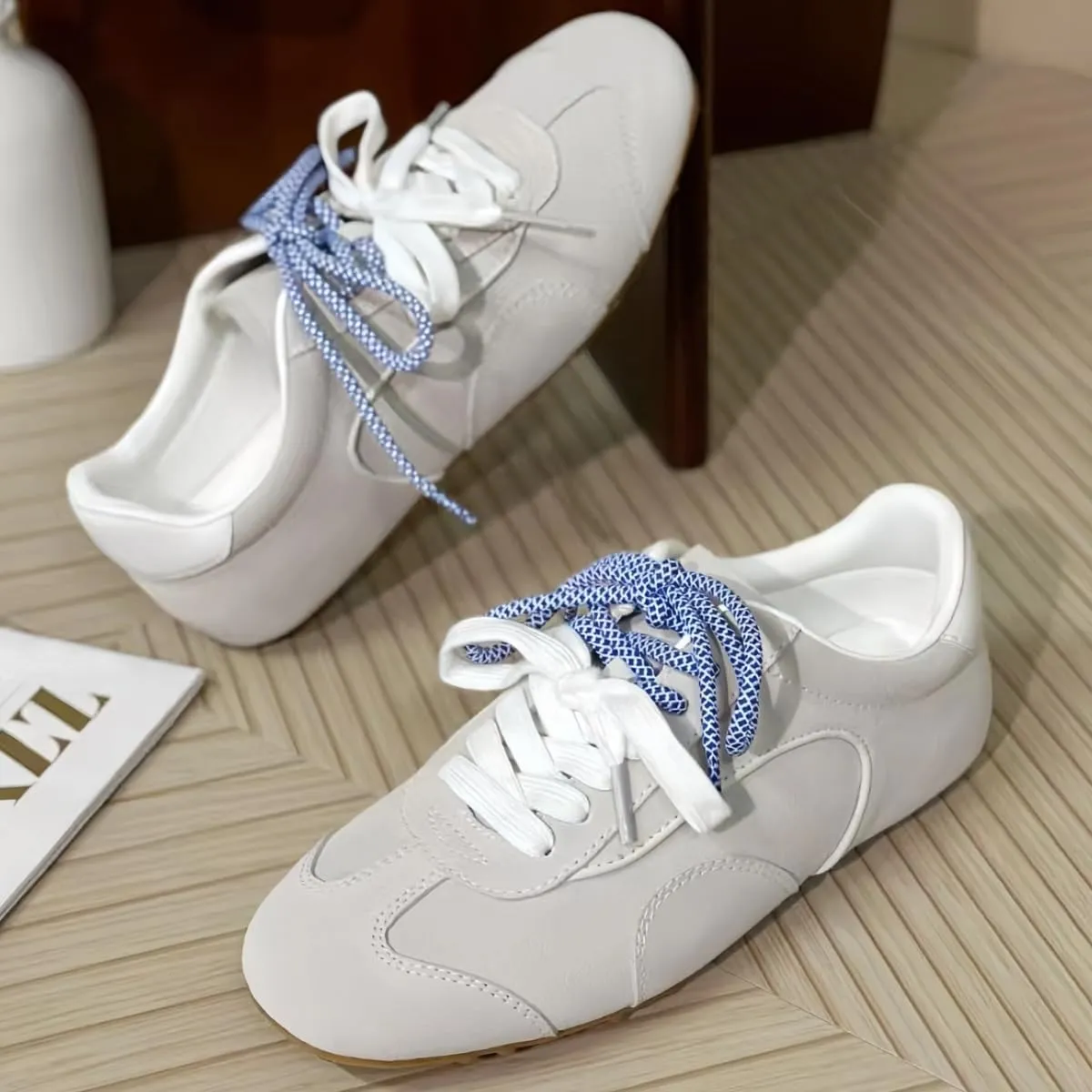 Retro Genuine Leather and Suede Patchwork Design All-Match Lace-up Sneakers for Women Round Toe German Army Trainer Flats Shoes Lightweight Sporty Casual
