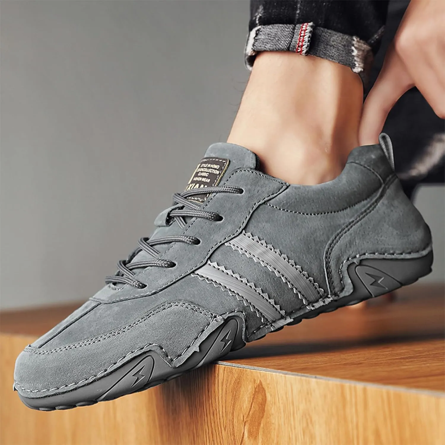 Runscbk Men's Retro Handmade Suede Chukka Shoes with Arch Support,Fashion Casual Lightweight Outdoor Sneakers for Hiking Trailing Commuting