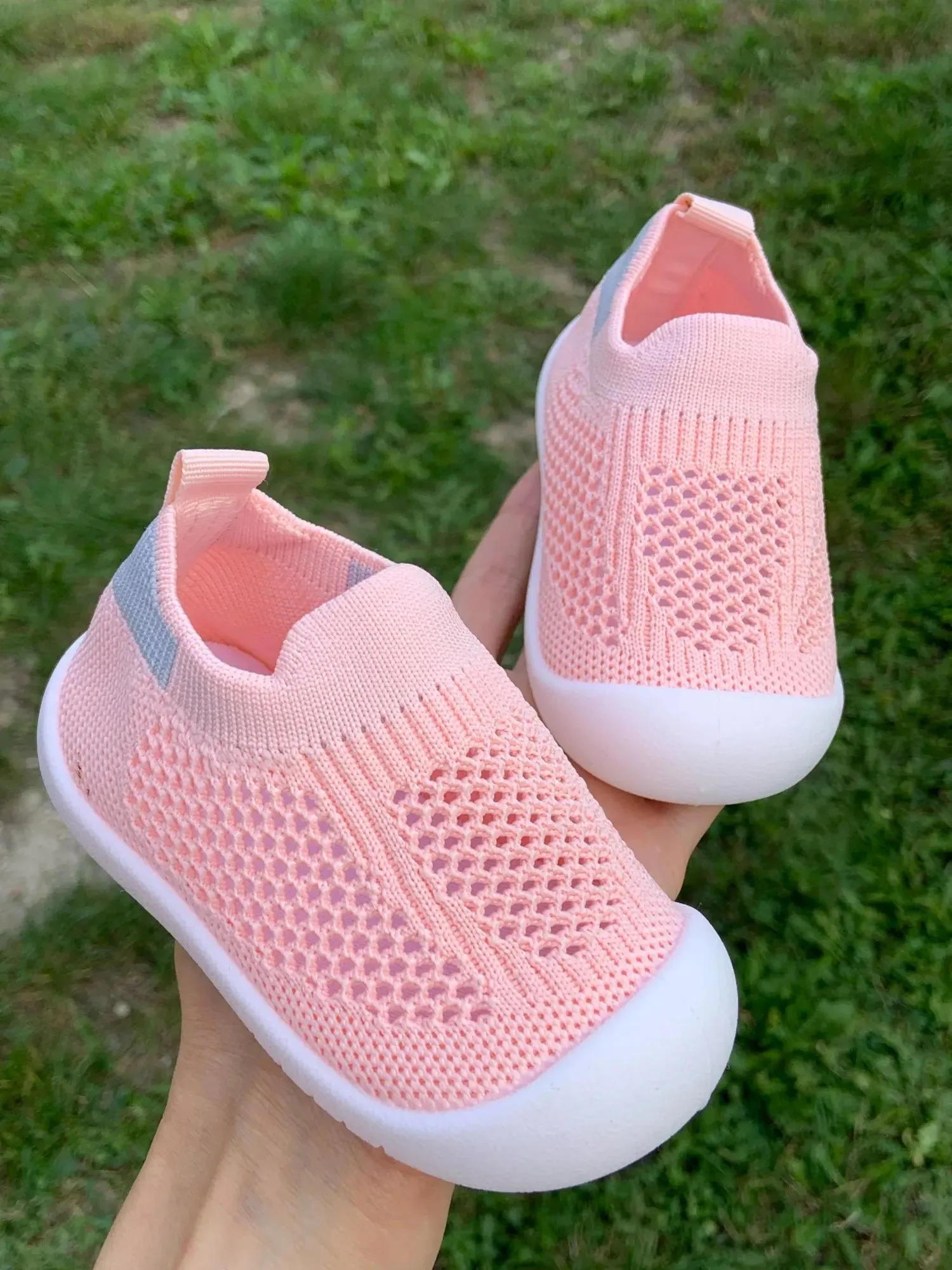Slip-on Mesh Shoe