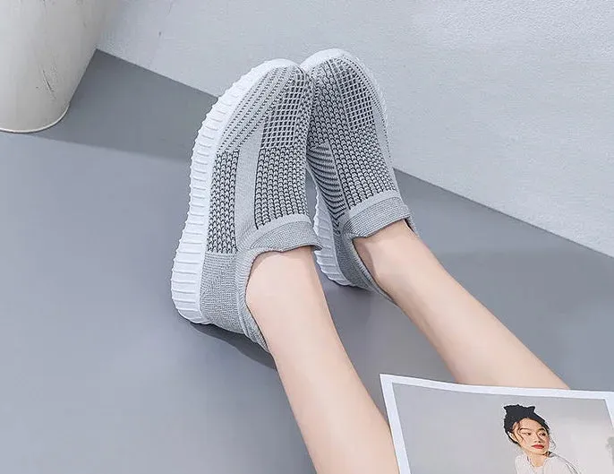 Sports Mesh Breathable Flat Athletic Sneakers