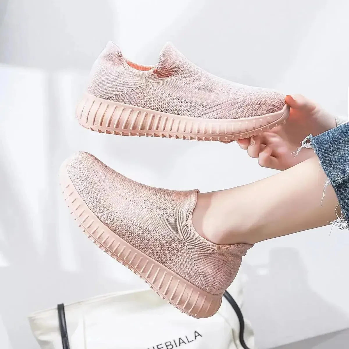 Sports Mesh Breathable Flat Athletic Sneakers