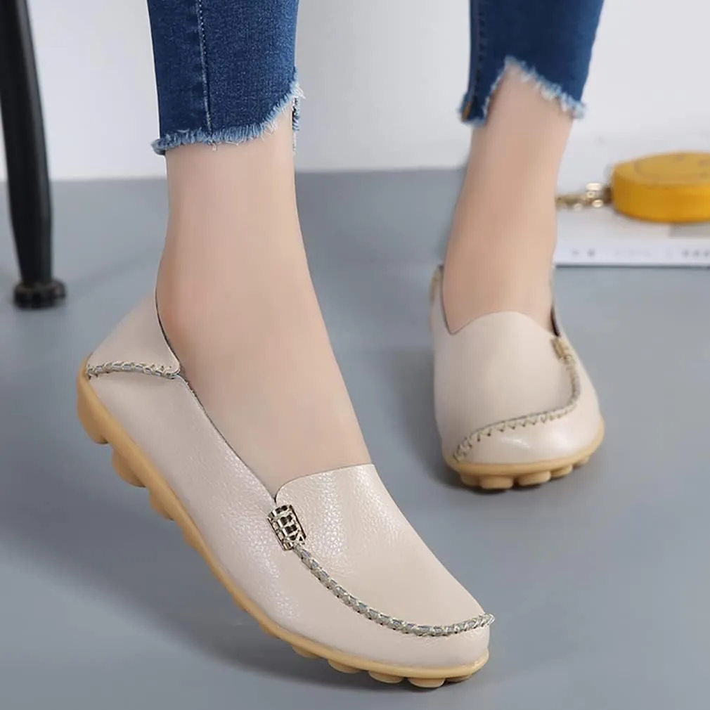 WERWAES Women's Comfortable Leather Slippers Flat Slippers Casual Round Toe Moccasin Shoes Wild Walking Nurse Breathable Driving Fashion Soft Shoes