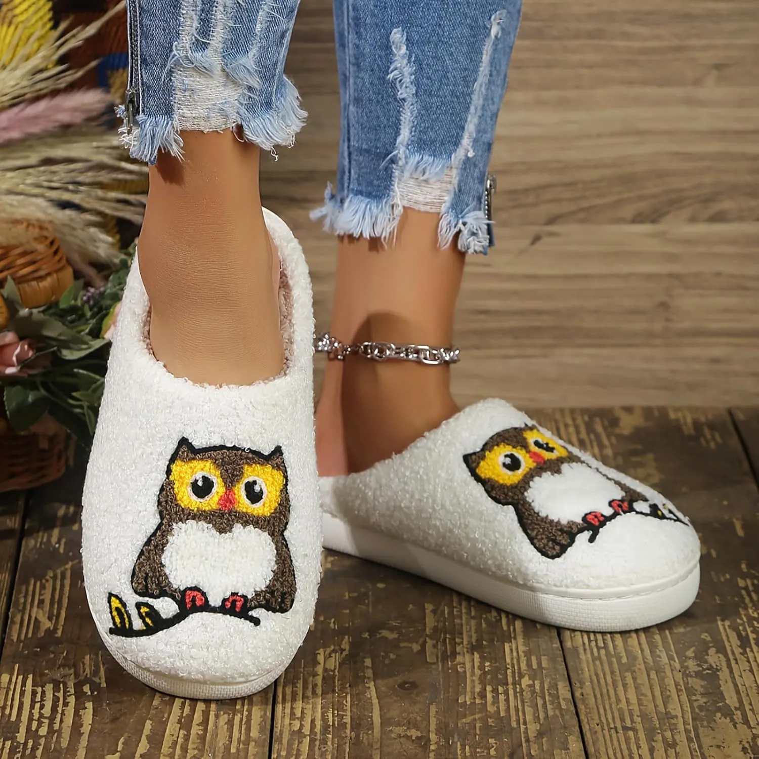 Women's Men's Cute Frog Slippers Fuzzy Memory Foam Kawaii Cartoon Animal Slippers Winter Warm Fluffy Shoes