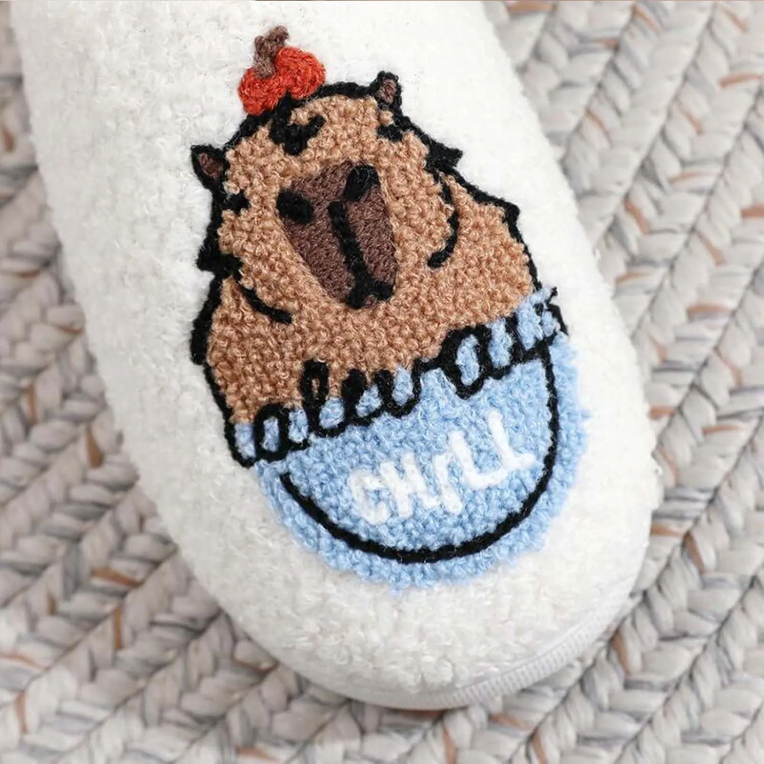 Women's Men's Cute Frog Slippers Fuzzy Memory Foam Kawaii Cartoon Animal Slippers Winter Warm Fluffy Shoes
