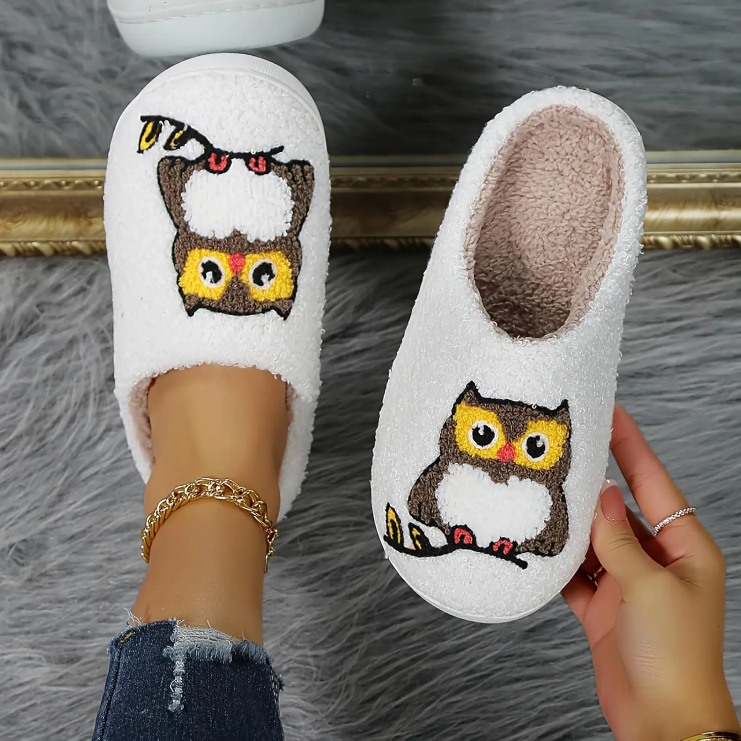 Women's Men's Cute Frog Slippers Fuzzy Memory Foam Kawaii Cartoon Animal Slippers Winter Warm Fluffy Shoes