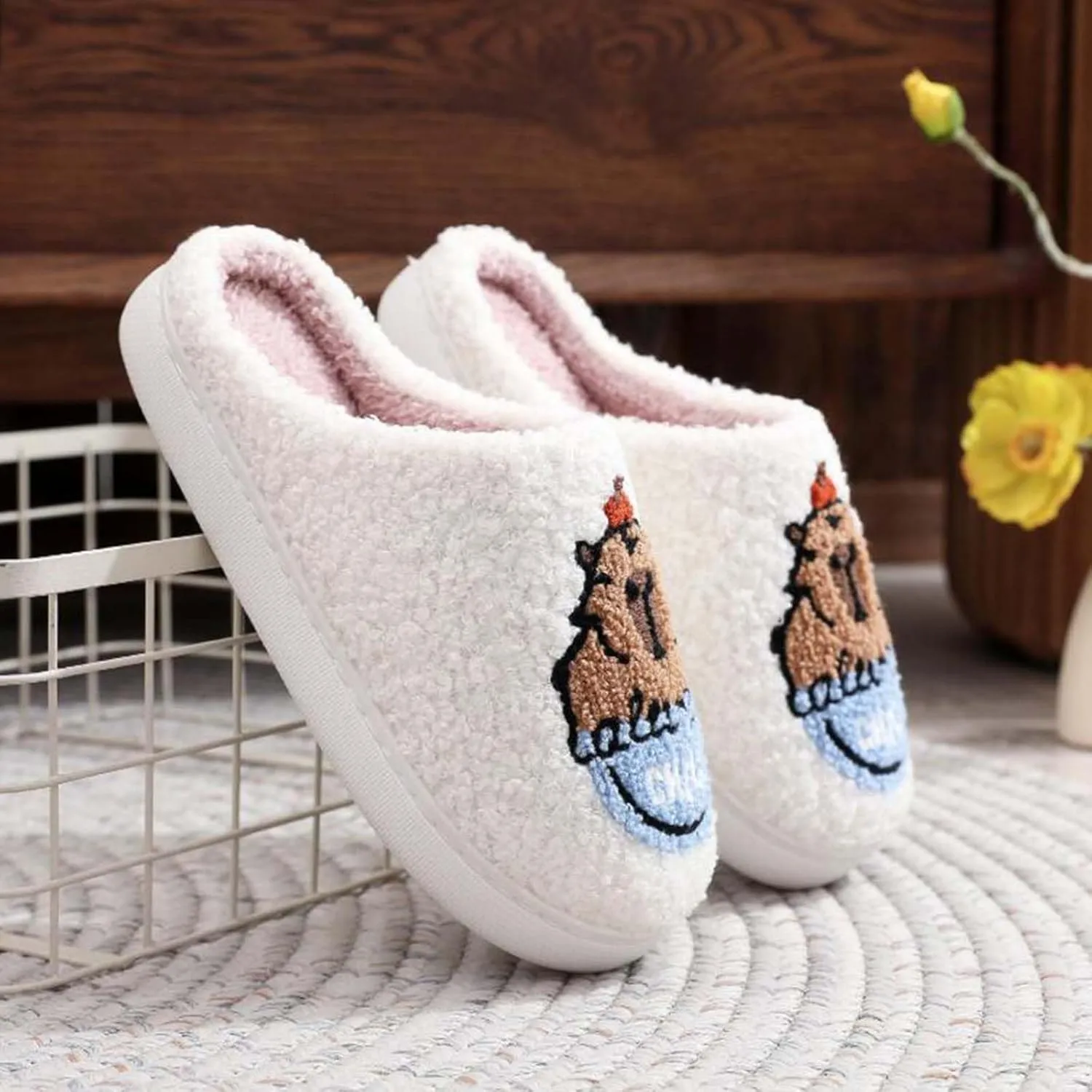 Women's Men's Cute Frog Slippers Fuzzy Memory Foam Kawaii Cartoon Animal Slippers Winter Warm Fluffy Shoes
