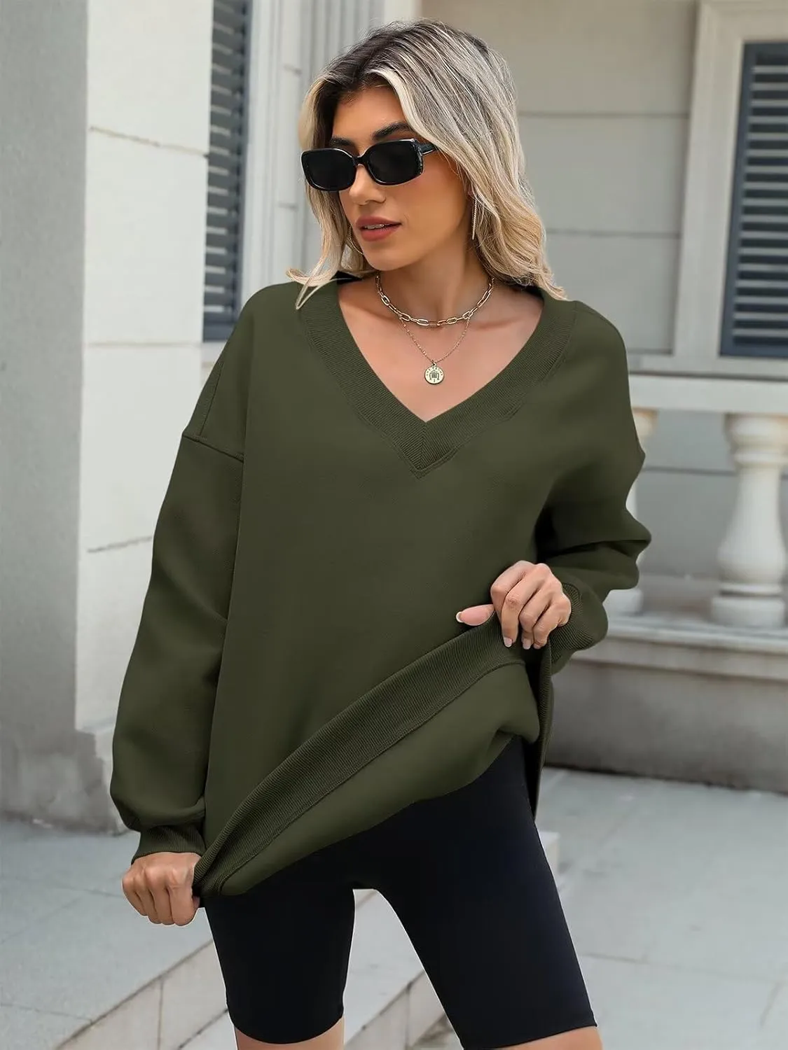 Womens Oversized V Neck Sweatshirts Casual Fleece Long Sleeve Pullover Fall Loose Fit Sweater Tops 2025