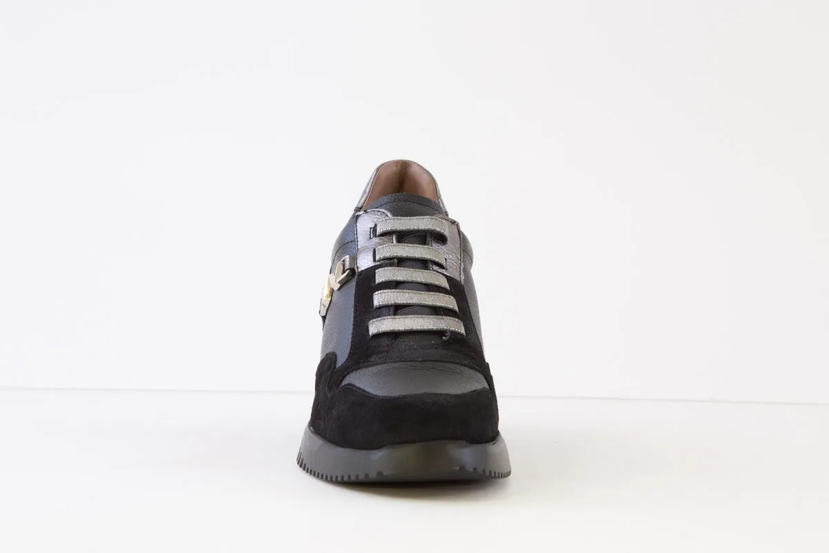 WONDERS - G-6610 MEDIUM WEDGE MOC-LACE SHOE - BLACK/PEWTER