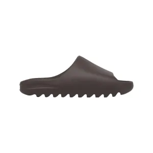 Yeezy Slides, Soot
