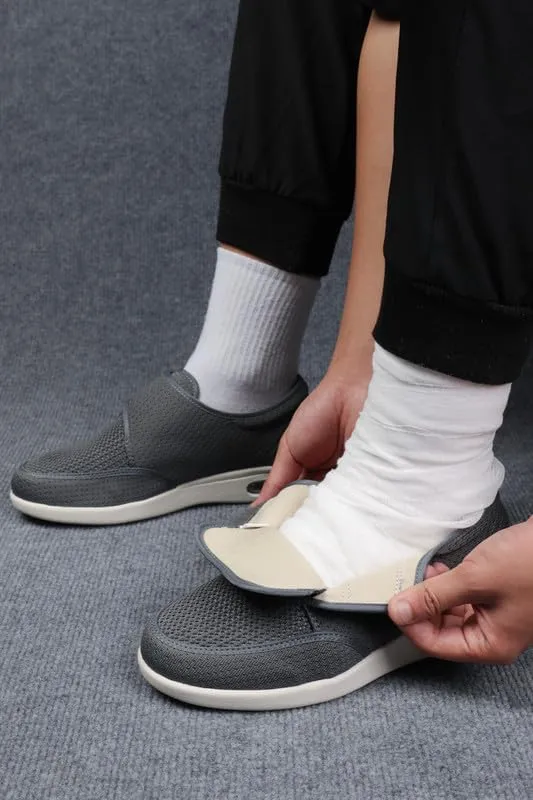 youyun Diabetic Shoes for Men Wide Width Elderly Men's Diabetic Shoes Adjustable Closure Breathable Lightweight Non Slip Air Cushion Sneakers for Swollen Feet Edema
